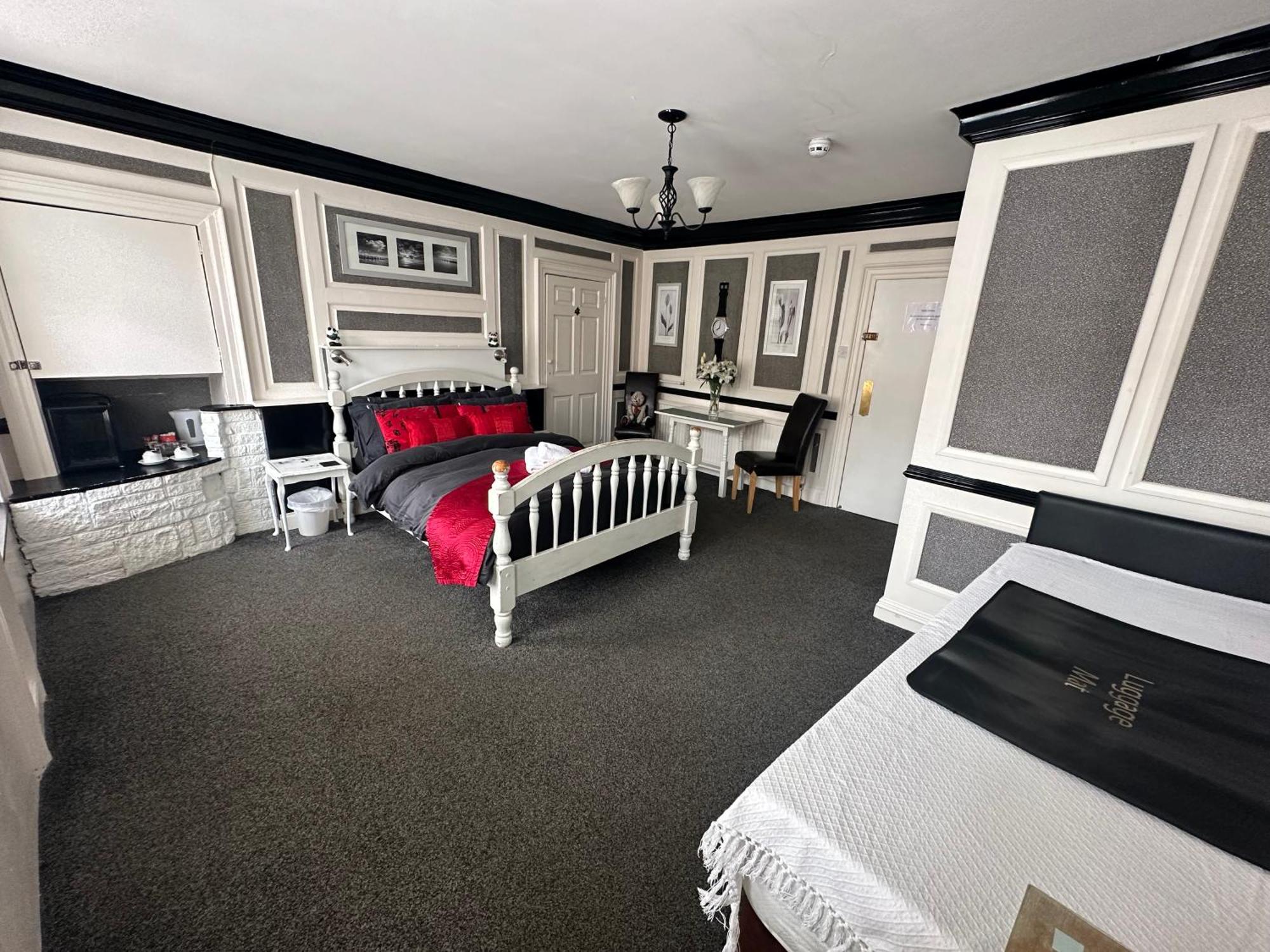 The Barrington 3*